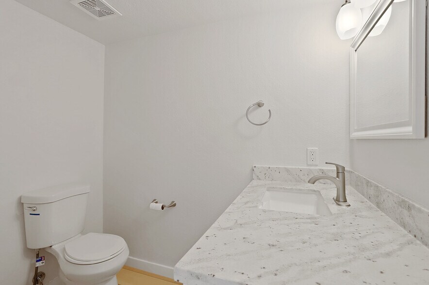 Powder Room - 1305 Sylvan Meadows Dr