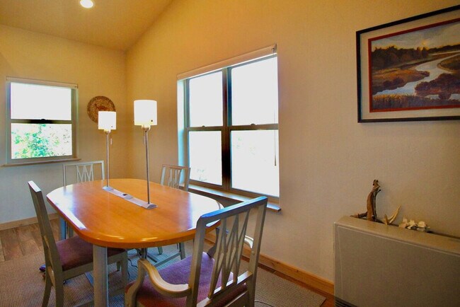 Building Photo - 783 MT-2