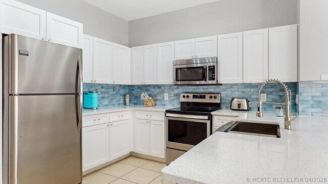 Building Photo - 7650 Sir Kaufmann Ct