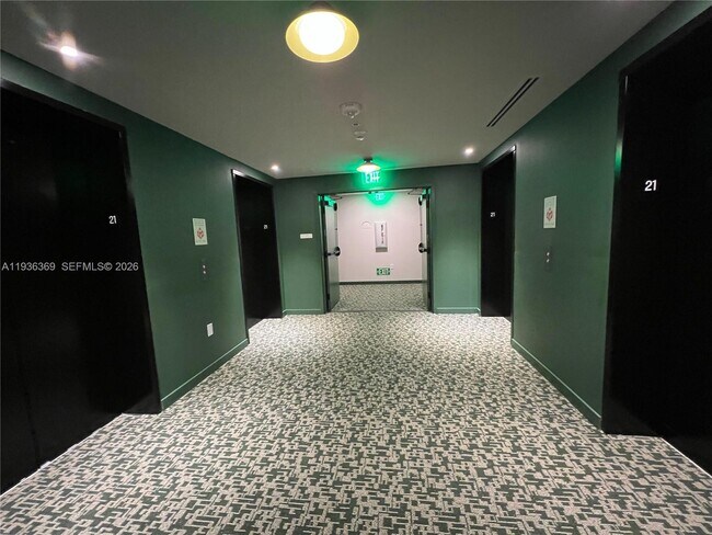 Building Photo - 11 NE 6th St