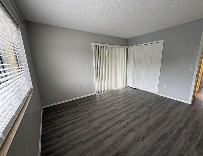 Building Photo - 2683 Oak Park Way