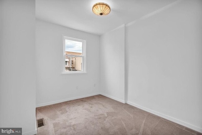 Building Photo - 3227 Chatham St