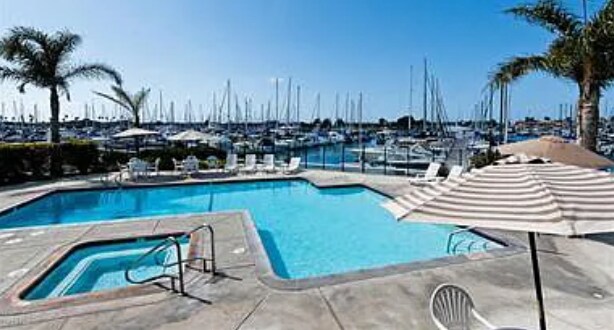 Building Photo - 2901 Peninsula Rd