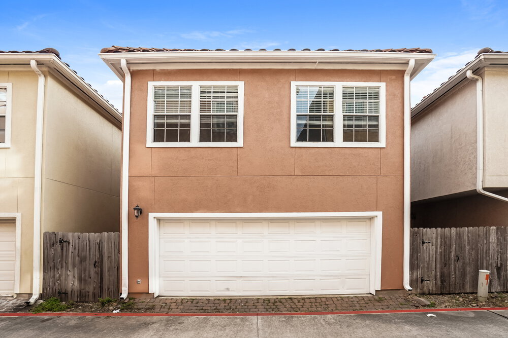 Building Photo - 7118 Turtle Lagoon Row