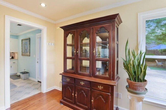 Building Photo - 8900 Carroll Manor Dr