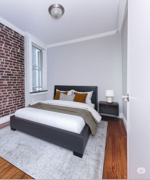 Building Photo - 221 Mott St