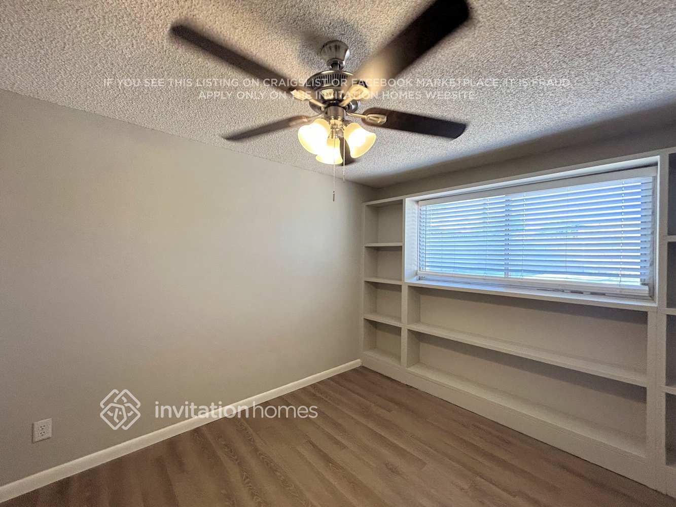 Building Photo - 4033 W San Juan Ave