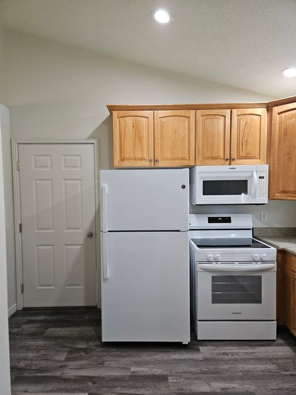 Building Photo - 1356 S 30 E