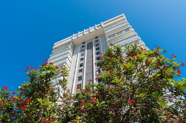 Building Photo - 1000 S Ocean Blvd