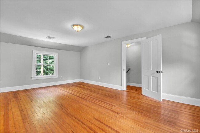 Building Photo - 115 Turk Hill Rd