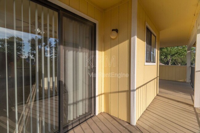 Building Photo - 1311 W Century Blvd