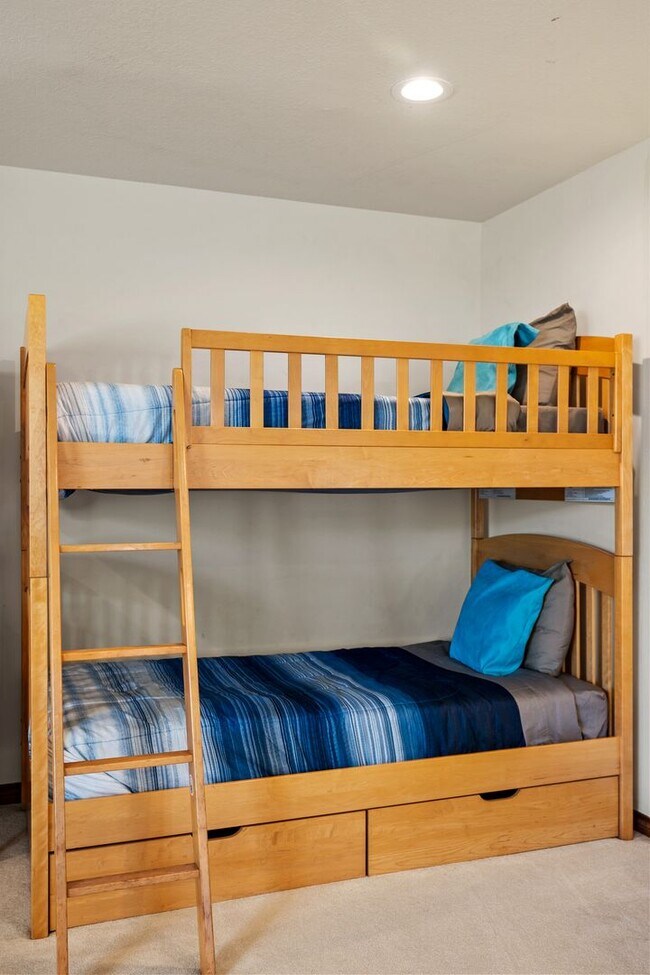 Building Photo - Mandalay Shores Beach| Home on Mandalay Be...