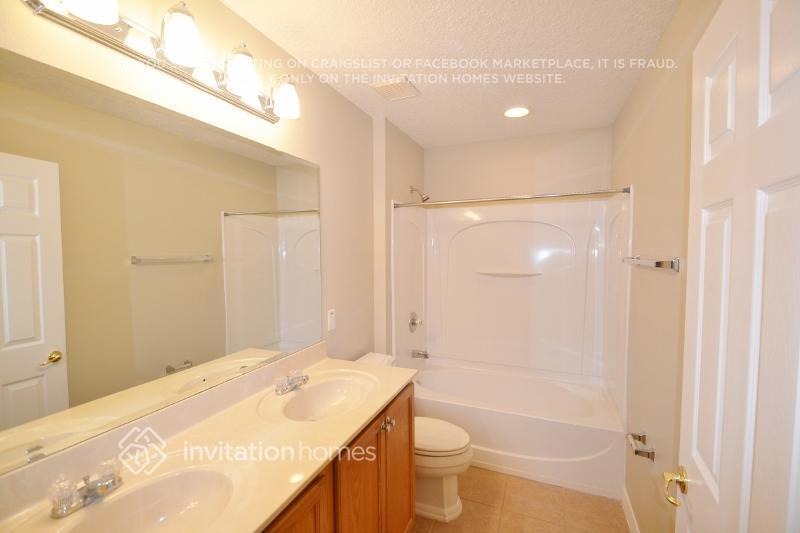 Building Photo - 1033 Berkeley Dr
