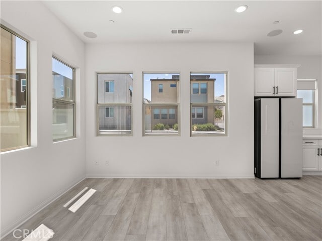 Building Photo - 27448 Pioneer Ct