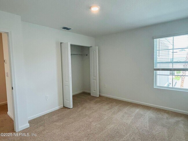 Building Photo - 206 Tidal Bch Ave