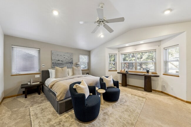 Building Photo - 926 Tanglewood Dr