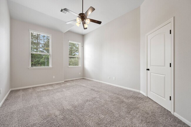 Building Photo - 18554 Jasmine Garden Pl