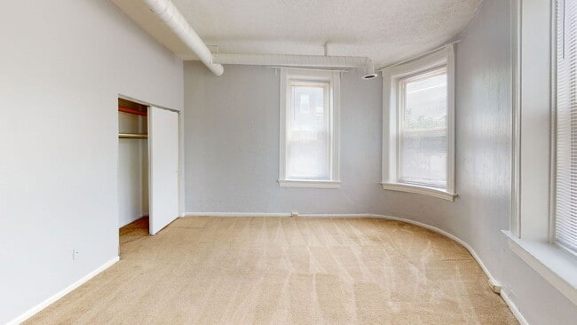 Building Photo - 1506 William Howard Taft Rd