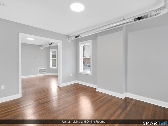 Building Photo - 144 Madison St