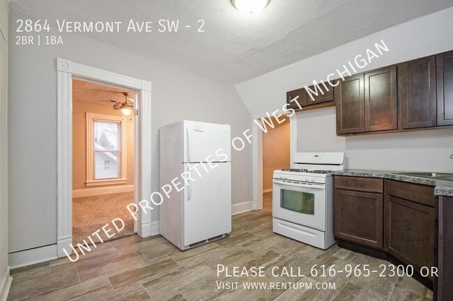 Building Photo - Available Now | Cute 2 Bedroom, 1 Bathroom...