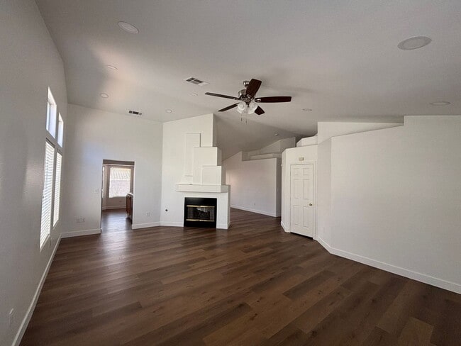 Building Photo - 7717 White Grass Ave