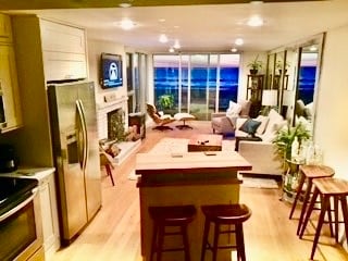 Living Room - 7 Fleet St