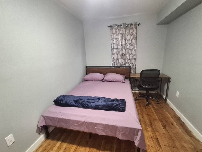 Building Photo - 2190 Fulton St