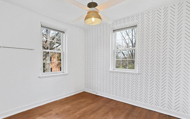 Back Bedroom - 4901 29th Rd S