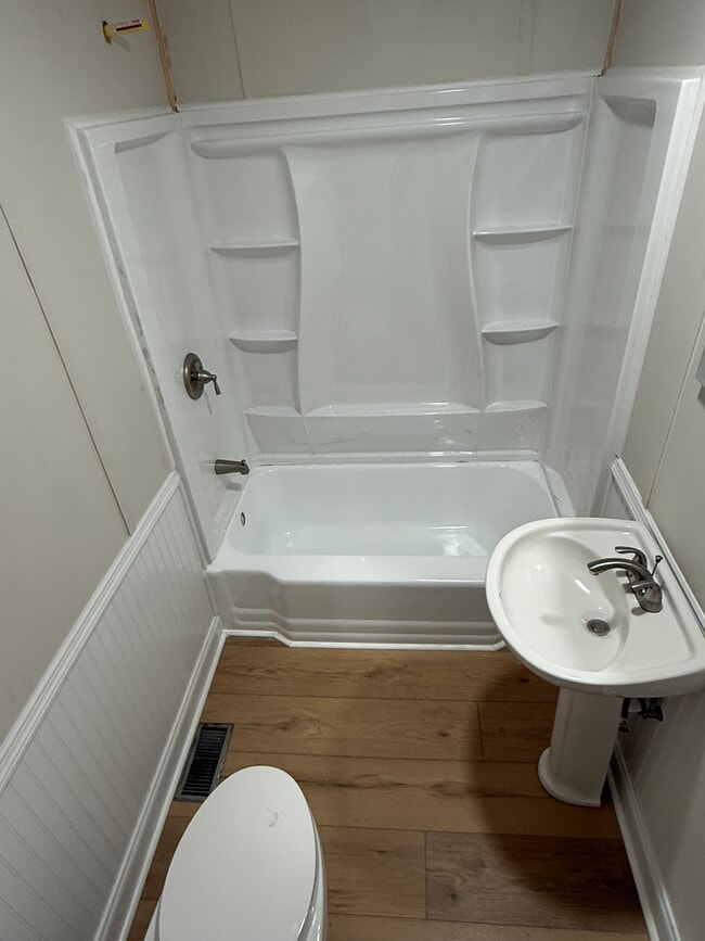 Building Photo - 163 Cleveland Ave