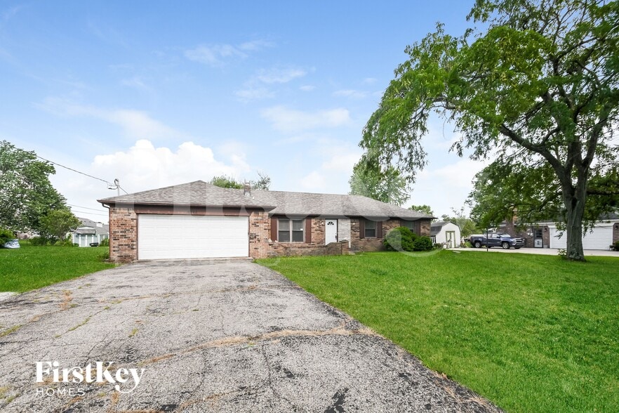 Building Photo - 6722 Churchman Ave