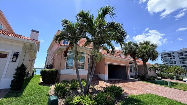 Building Photo - 218 Sand Key Estates Dr