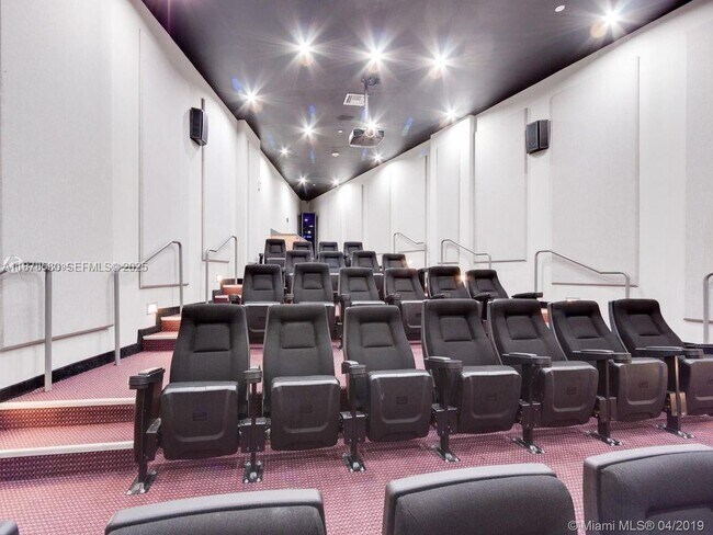 Building Photo - 2950 NE 188th St