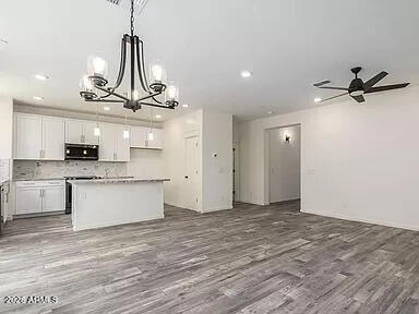 Building Photo - 300 N Gila Springs Blvd