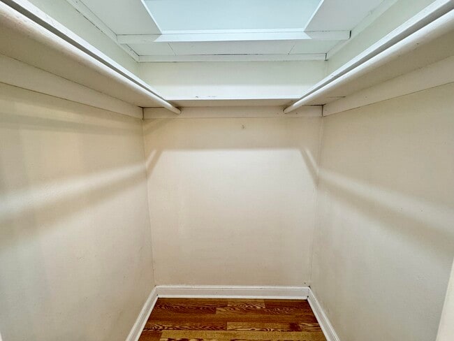 Building Photo - 200 SW 4th St