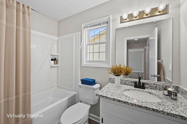 Building Photo - Cozy Charm Meets Modern Touches in Oak Grove