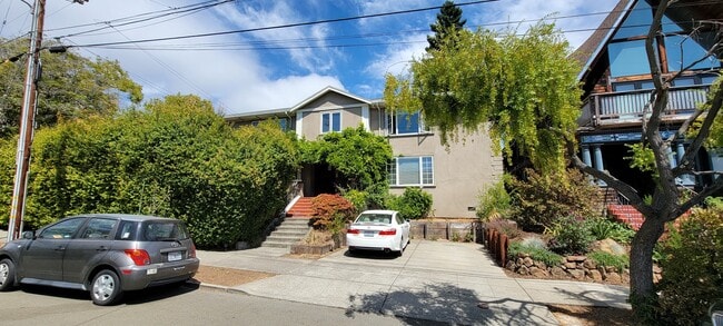 Building Photo - 2801 Cherry St