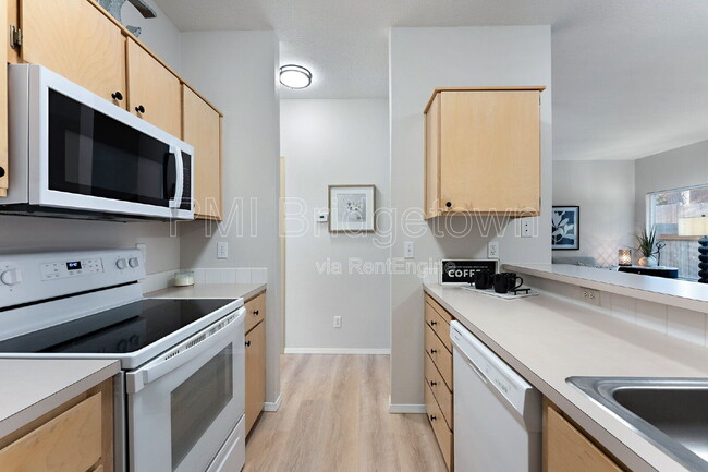 Building Photo - 2026 Virginia Ln