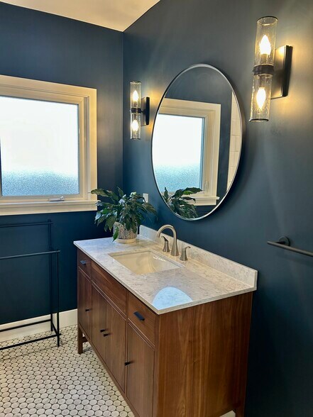 Building Photo - 4565 Estrella Ave