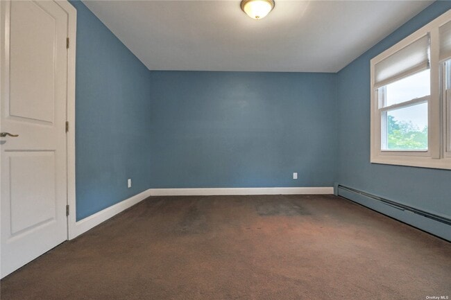 Building Photo - 34 Millbrook Dr