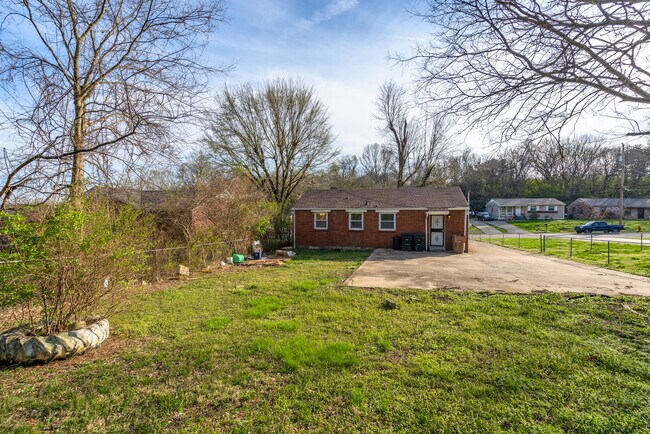 Building Photo - 1481 Snell Blvd