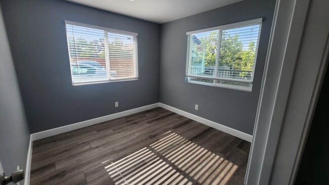 Building Photo - 15269 Ramona Ave