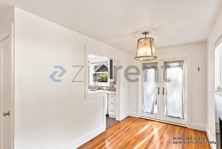 Building Photo - 321 63rd St