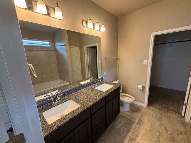 Building Photo - 7717 Hickman St