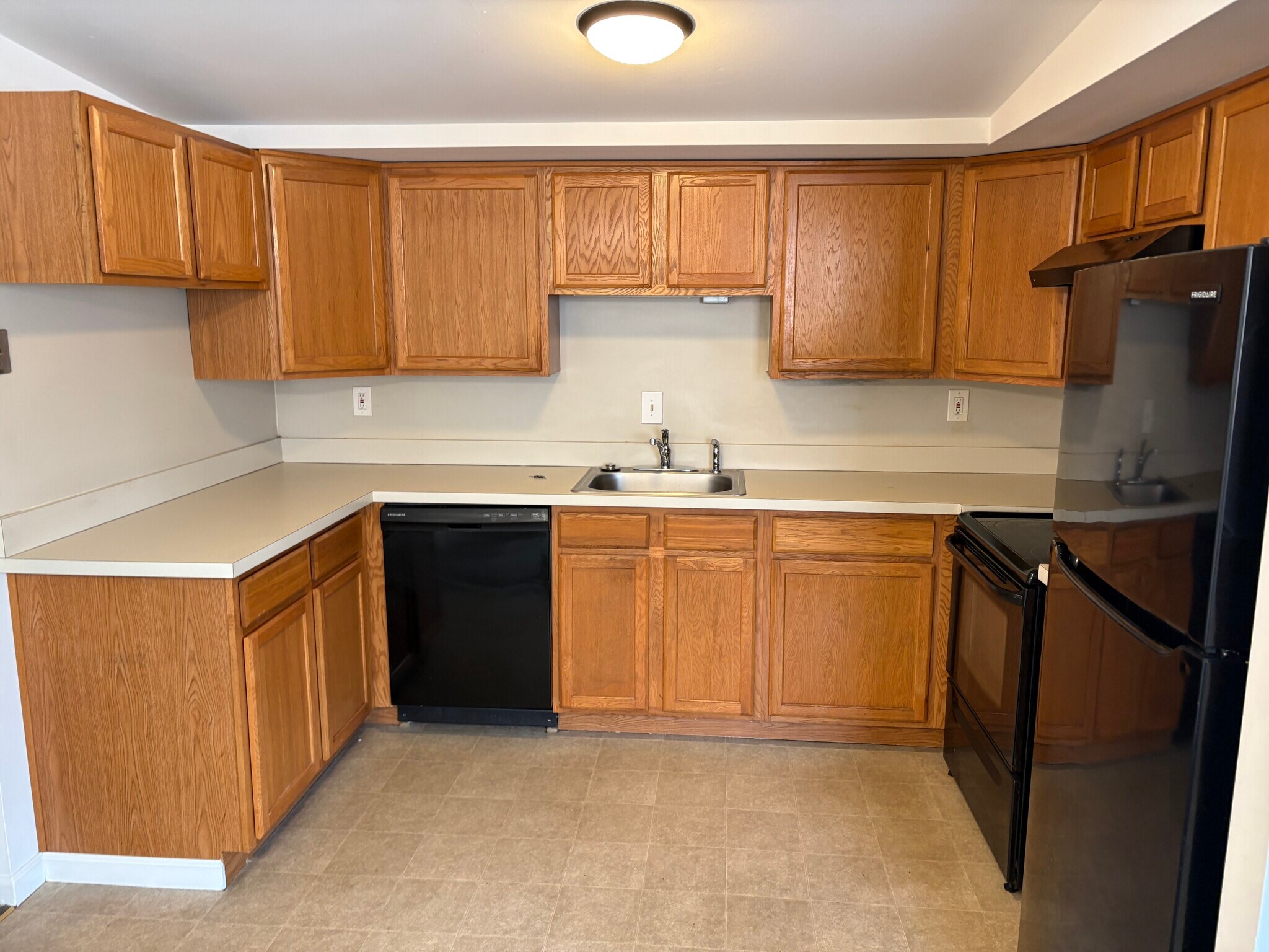 Building Photo - 809 N Bethlehem Pike