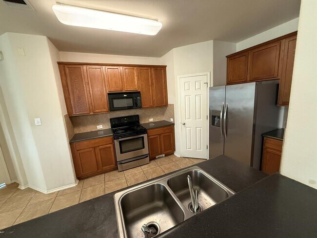 Building Photo - 1514 Kothman Dr