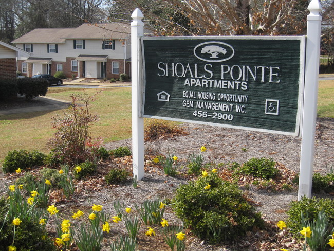 Primary Photo - Shoals Pointe