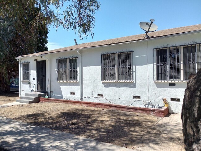 Building Photo - 5179 Bangor St