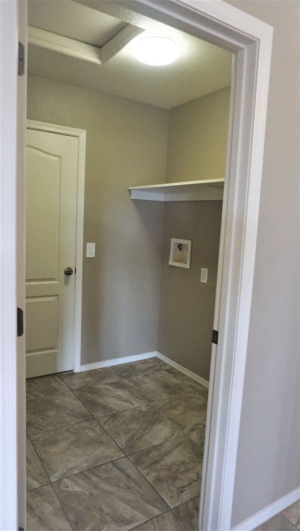 Building Photo - 3359 Zion Ct