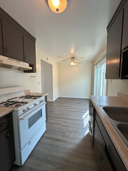 Building Photo - 647 Military E