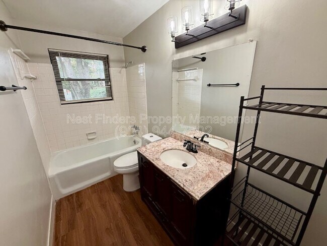 Building Photo - 4023 Grissom Dr